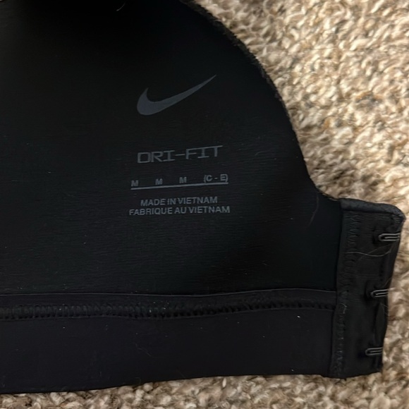 Nike Alpha high support sports bra - Picture 2 of 3
